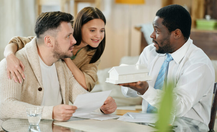 choosing between fixed rate and variable rate home loan